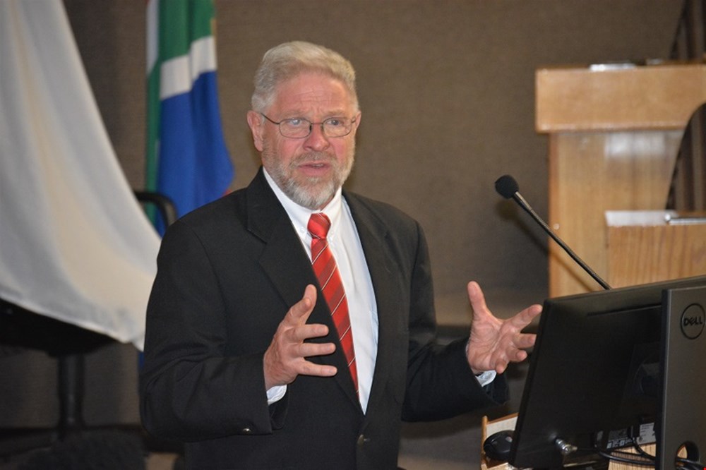 Dr Bishop Paul Verryn discusses access to resources at CUT public lecture