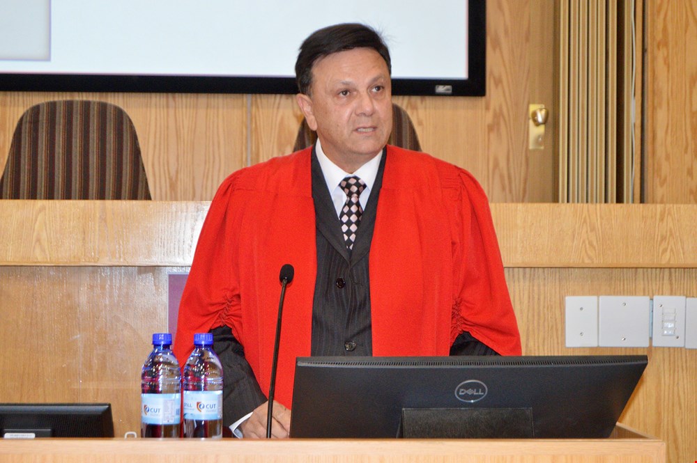 Senate honours Prof. Fourie on his momentous achievement  