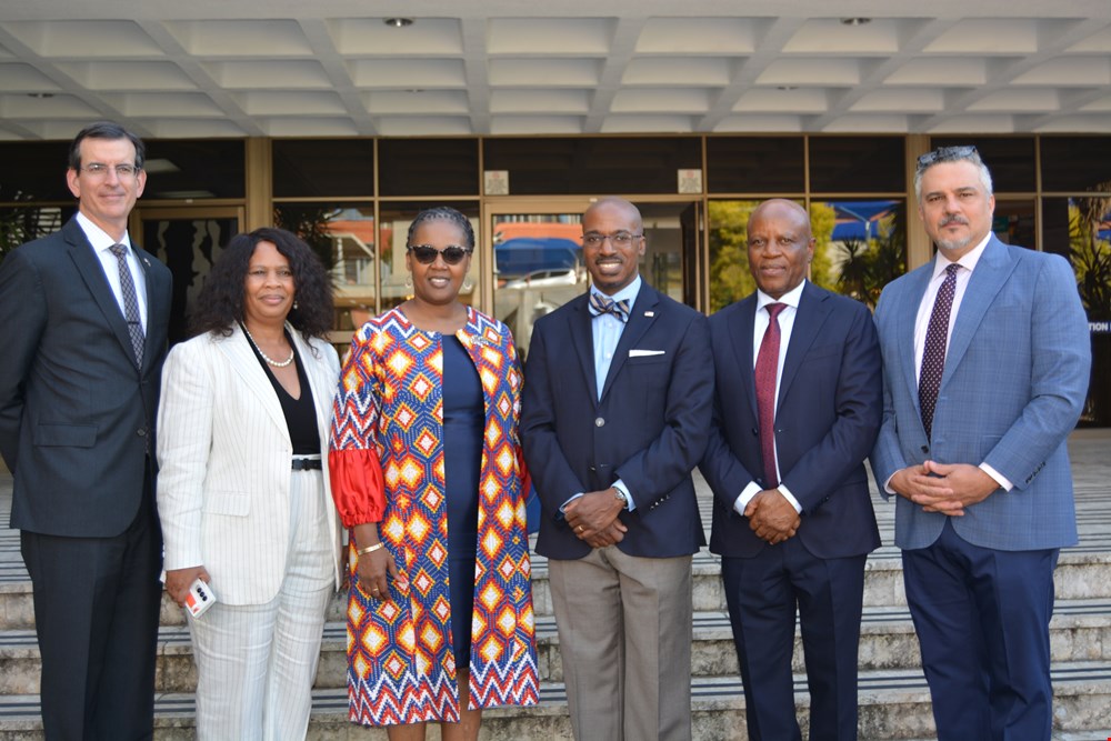 U.S Ambassador visits CUT to forge new collaborations
