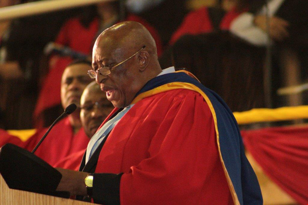 CUT honours Professor Zakes Mda