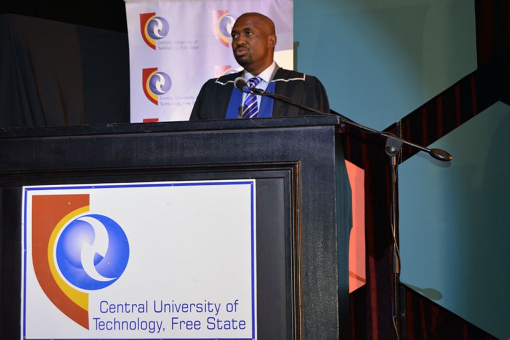 CUT Welkom Campus graduates congratulated by Deputy Minister of DHET