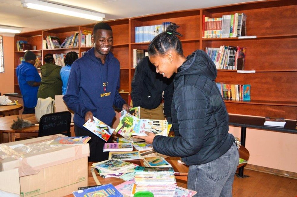 CUT Celebrates Mandela Day with Ihobe Primary School and Lenyora La Thuto Secondary School