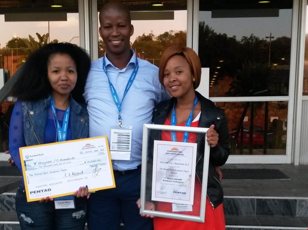 Academic awarded for best paper at conference