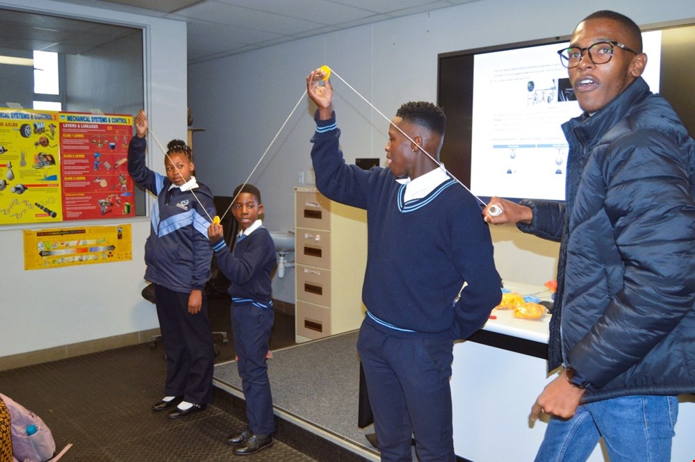 CUT MSTE Department inspires future scientists through school engagement workshop