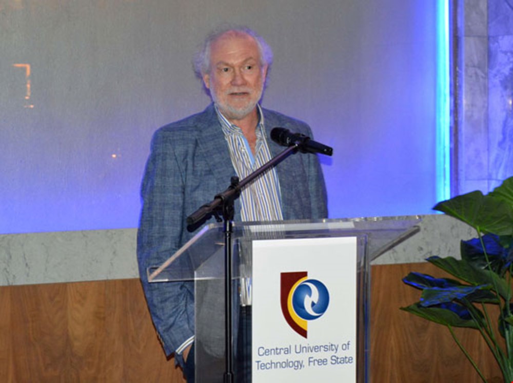 Eminent CUT Professor delivers a keynote address at the institution’s Vice-Chancellor's Excellence Awards