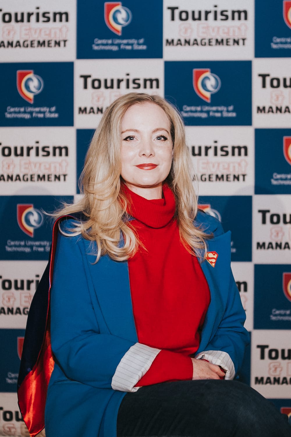 Dr Elicha Jonker Dr Elicha Jonker