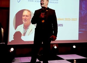 CUT Prof. Ryk Lues crowned SAAFoST President CUT Prof. Ryk Lues crowned SAAFoST President